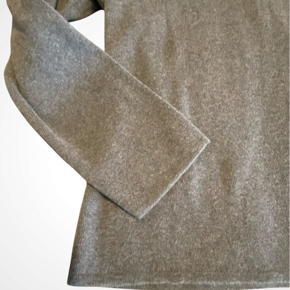 J. Jill V- Neck grey lightweight sweater 3/4 sleeve NWOT size L. - Picture 5 of 12
